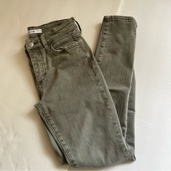 Joe’s Jeans Ankle Crop Dried Basil Khaki jean. Size 26 - Picture 6 of 10